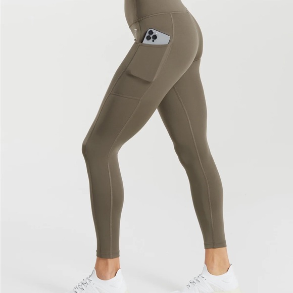 POCKET LEGGINGS - Picture 7 of 8